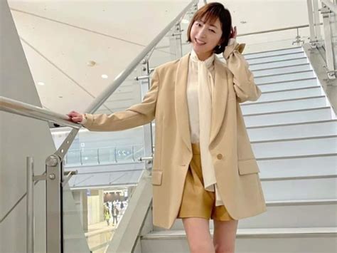 広末涼子 ショートパンツ|事務所退所の広末涼子、ほっそり美脚際立つショート。